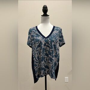 Tommy Bahama Breezy Blooms Mixed T-Shirt.